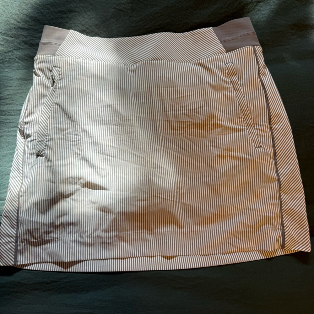 Athleta women’s striped skort, size 8